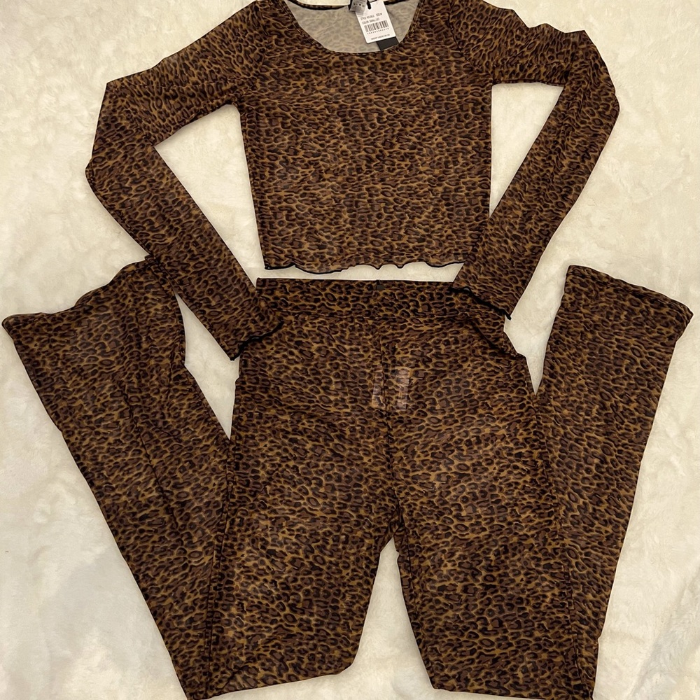 NWT KENDALL + KYLIE 2-piece see through material pant and top swimsuit cover